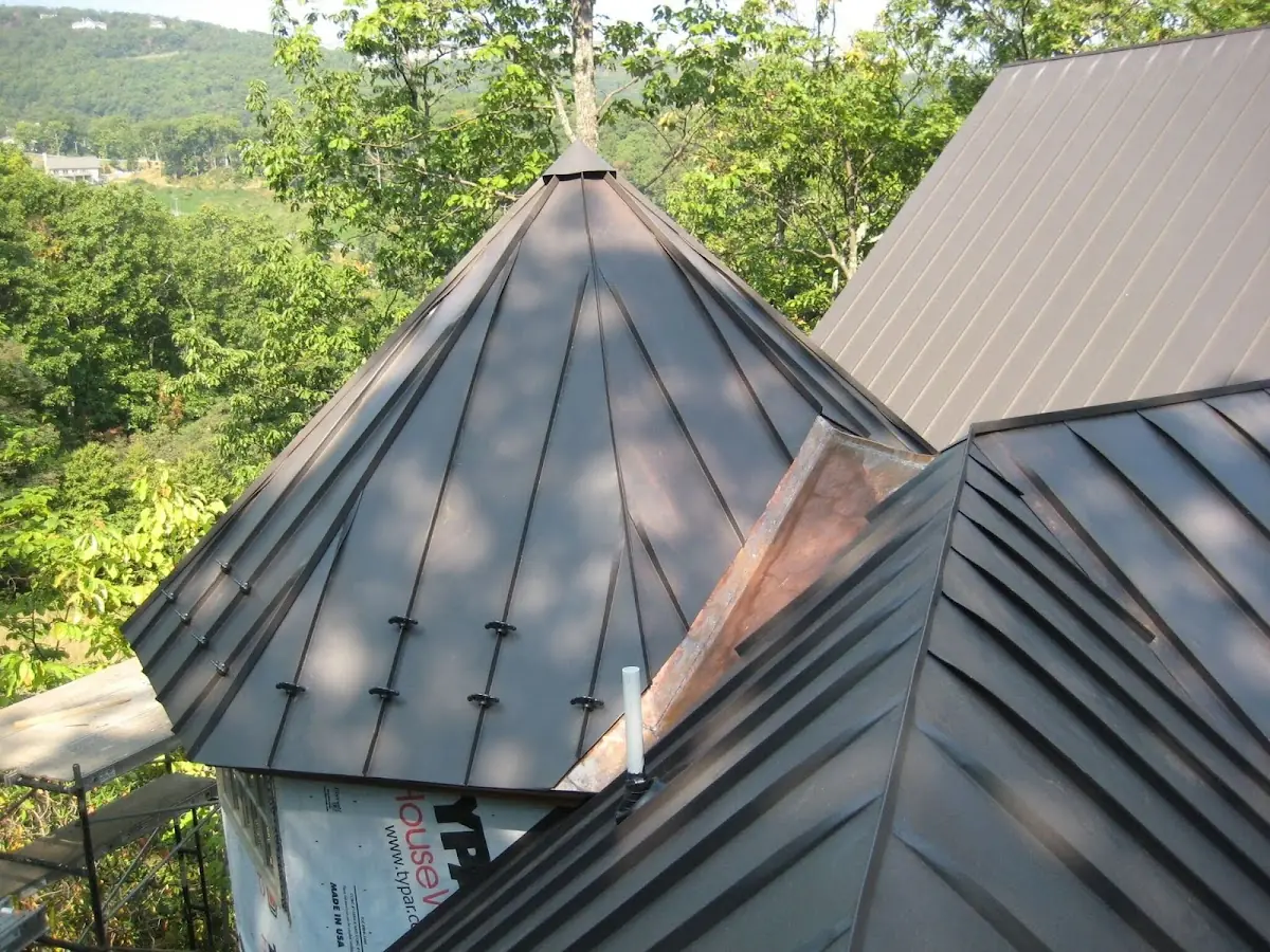 Professional Gutter Cleaning by Craftsman Roofing in Corona Ranch